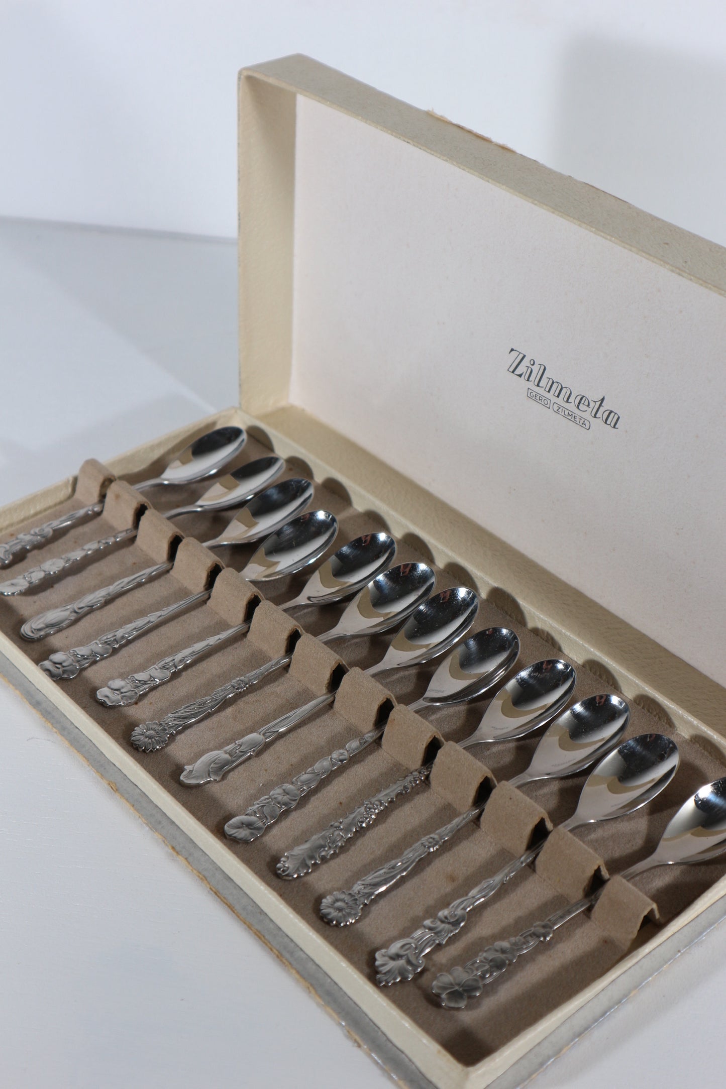 Lepeltjes Zilmeta